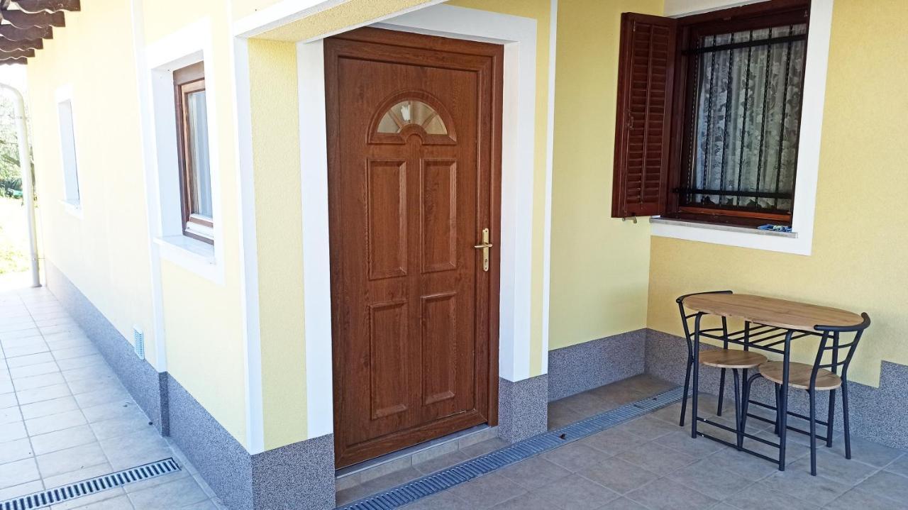 Apartma Montemoro Daire Ankaran Dış mekan fotoğraf